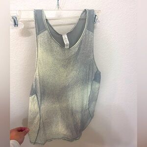 Lululemon Size 4 Grey and light mint green tank top.